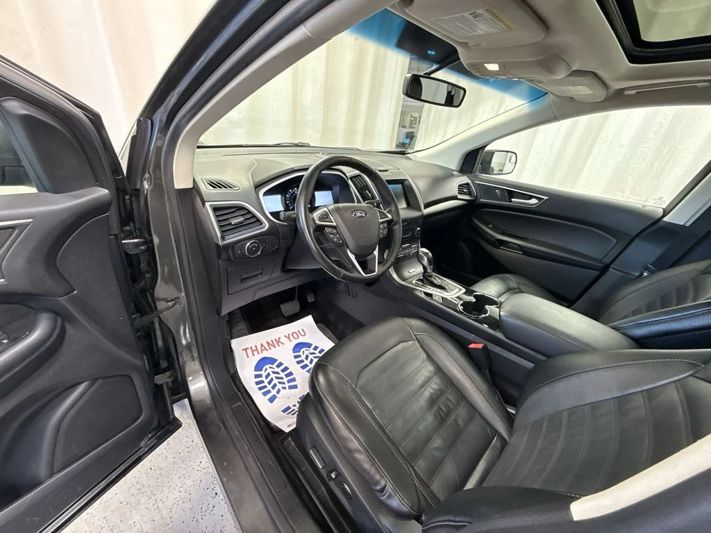 Used 2015 Magnetic Metallic Ford SEL image 13