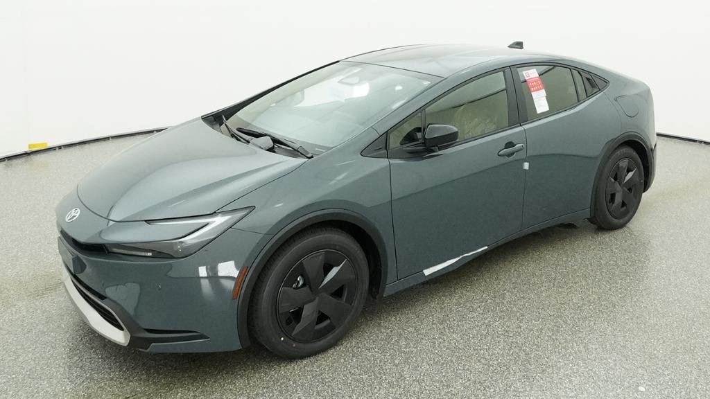 2026 Toyota Prius SE's photo