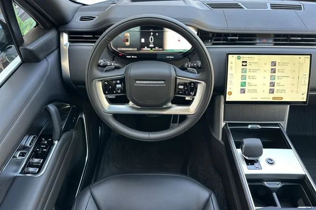 New 2026 Fuji White Land Rover SE image 13