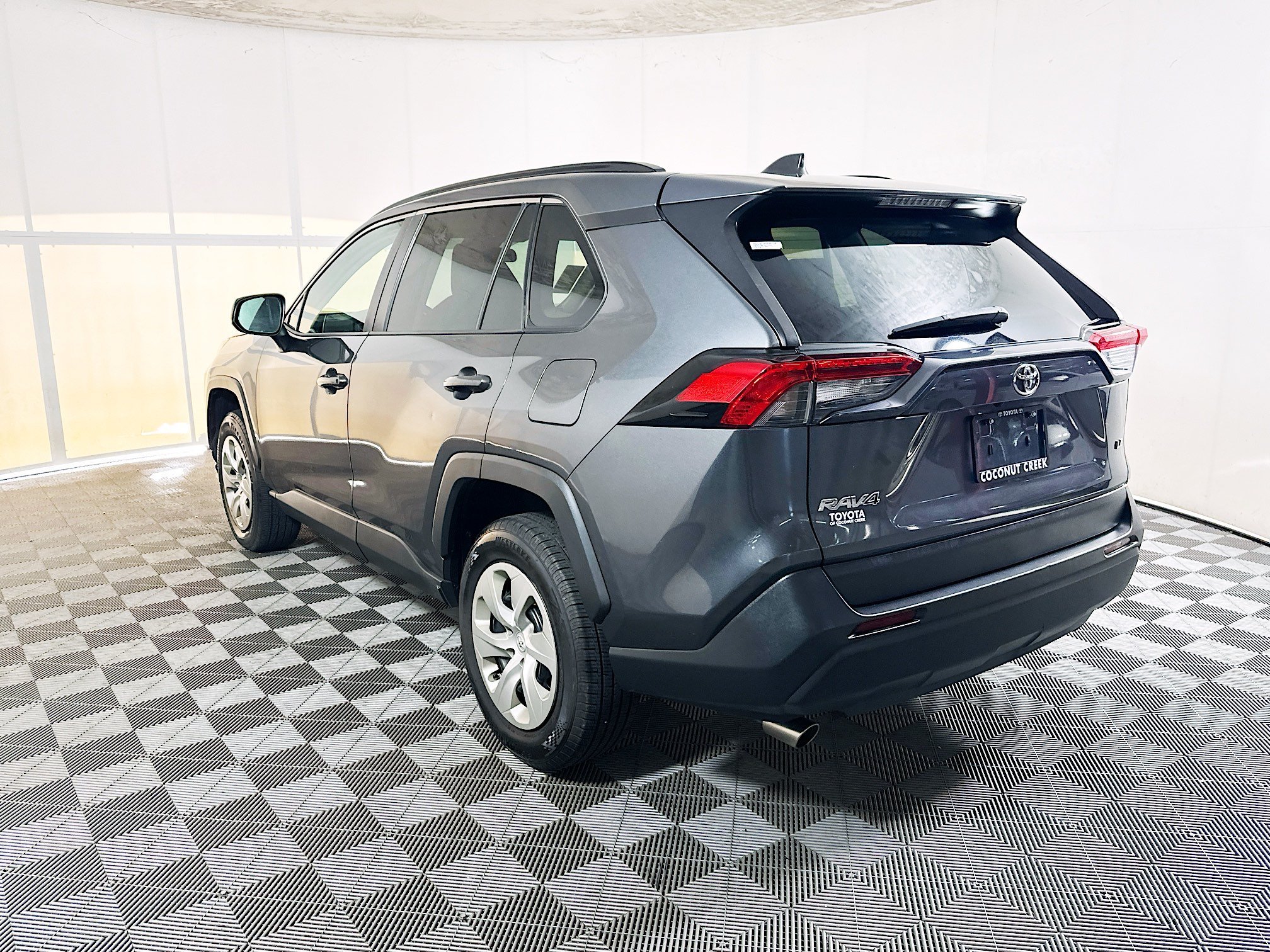 Used 2021 Magnetic Gray Metallic Toyota LE image 5