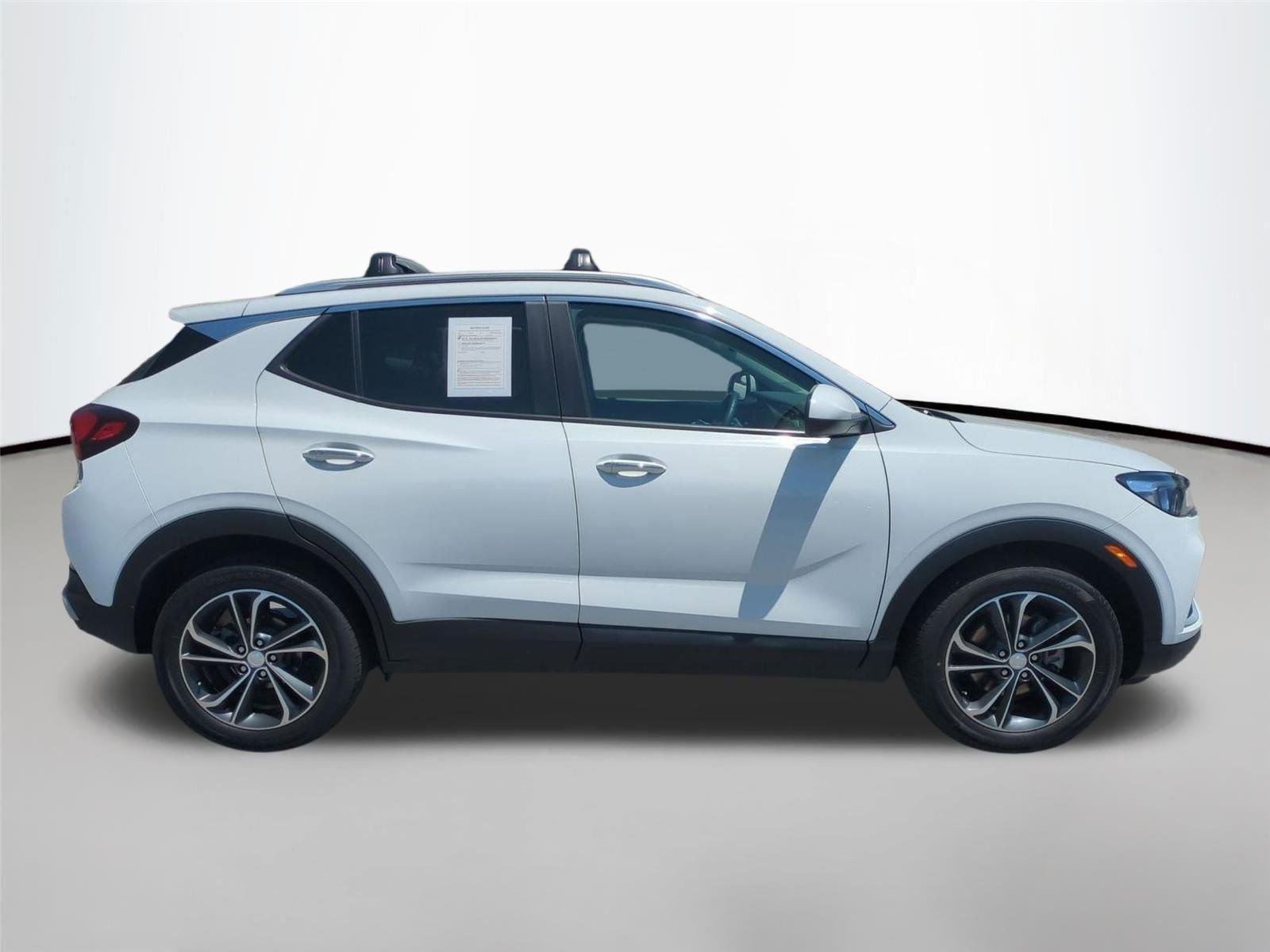 Used 2023 Summit White Buick Select image 6
