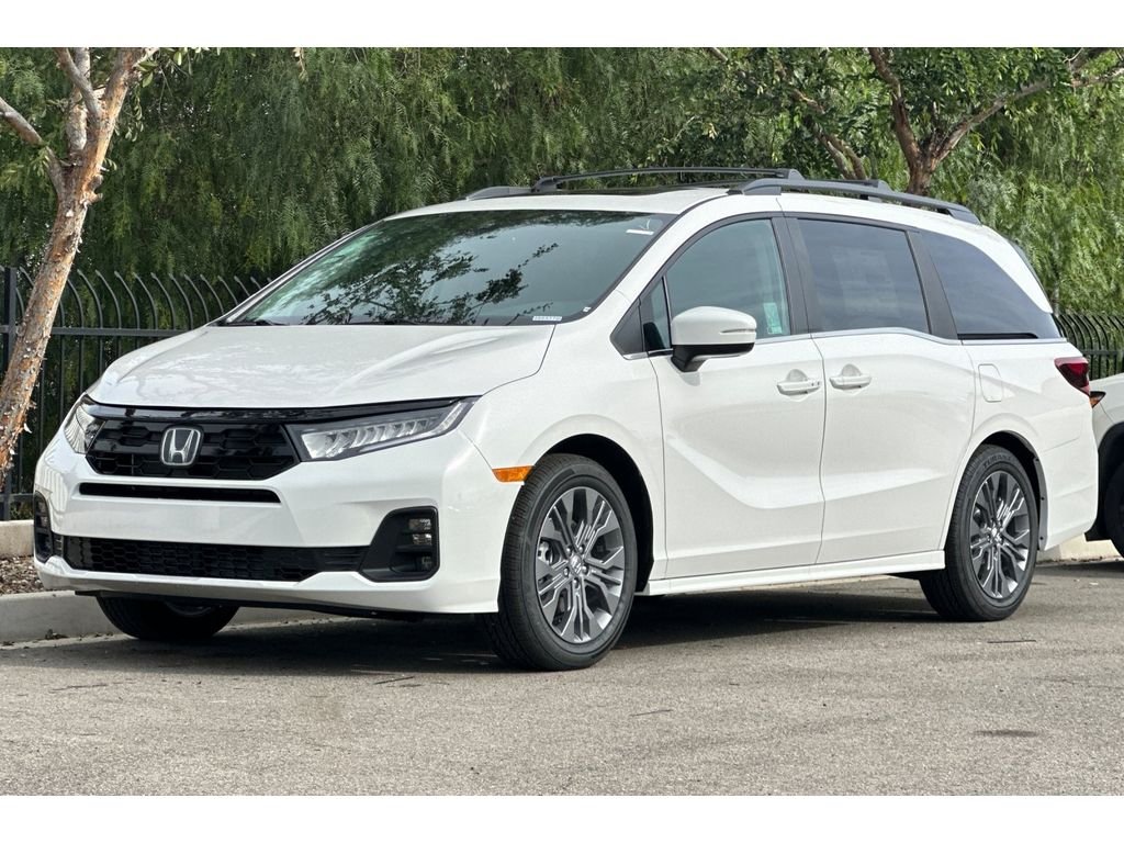 2026 Honda Odyssey Touring - Photo 9