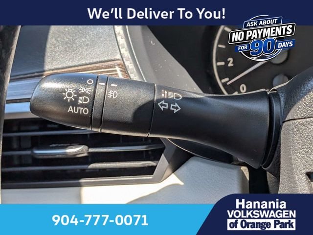 Used 2022 Black Nissan 2.5 SL image 32