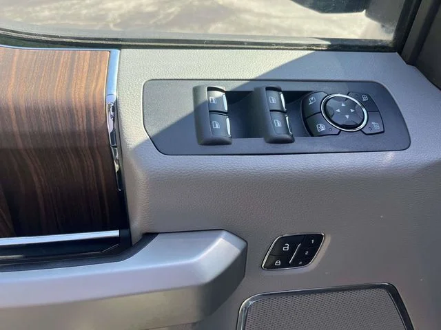 Used 2016 Blue Jeans Metallic Ford Lariat image 21