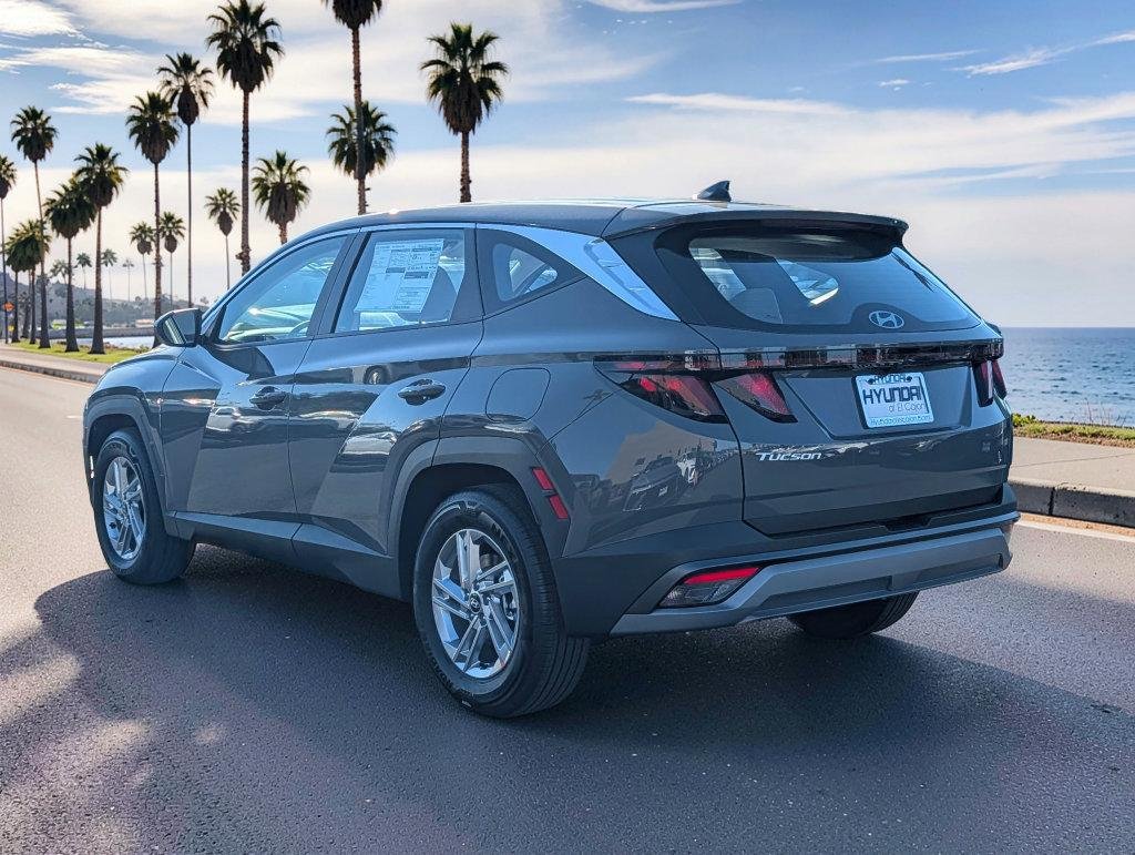 New 2026 Gray Hyundai SE FWD image 7