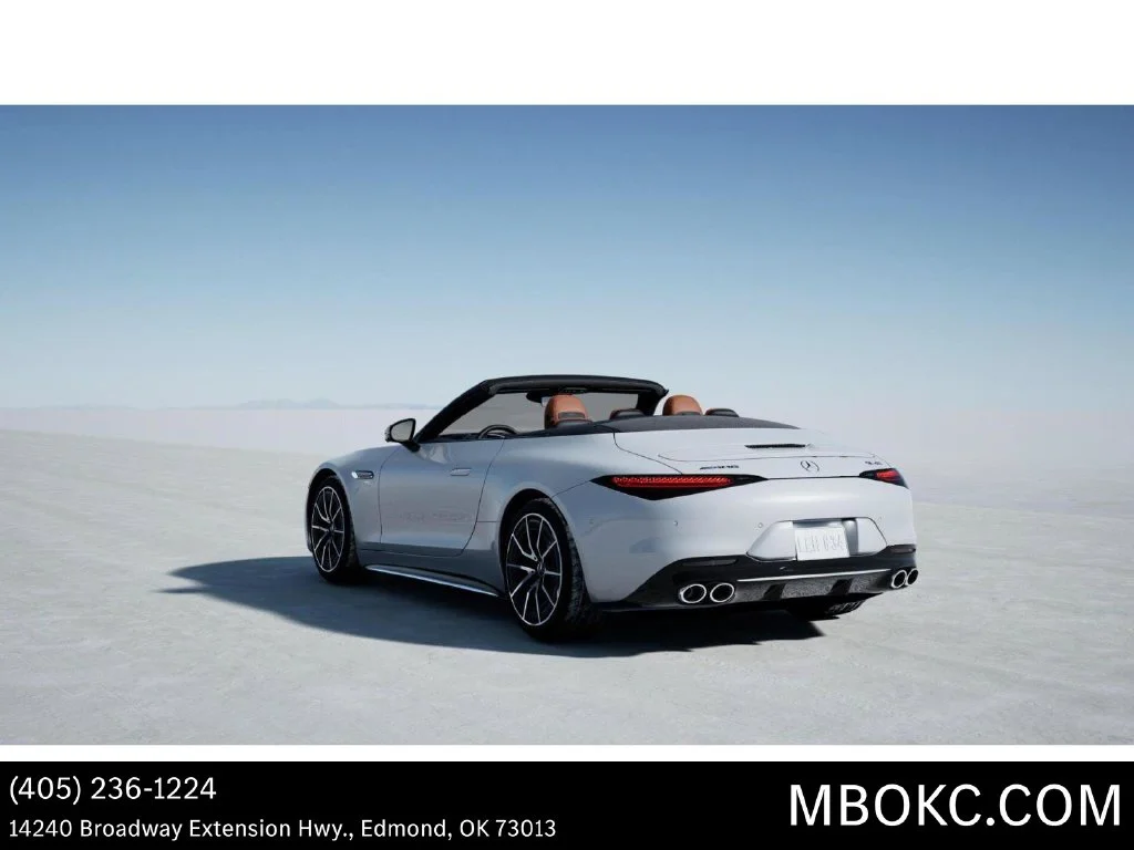 New 2027 MANUFAKTUR Moonlight White Metallic Mercedes-Benz AMG® SL 43 Roadster image 29