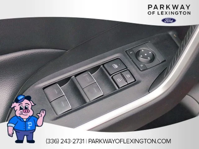 Used 2022 Red Toyota XLE image 13