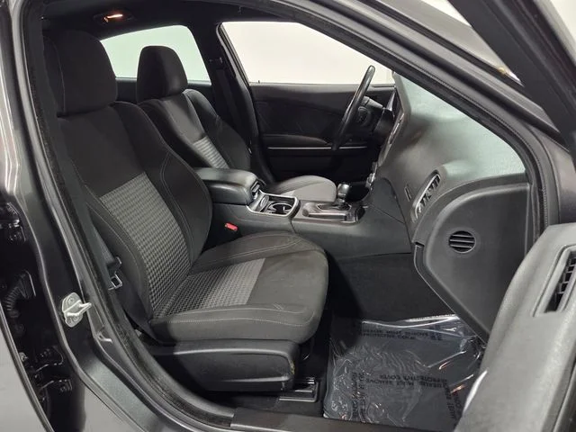 Used 2023 Gray Dodge SXT image 15