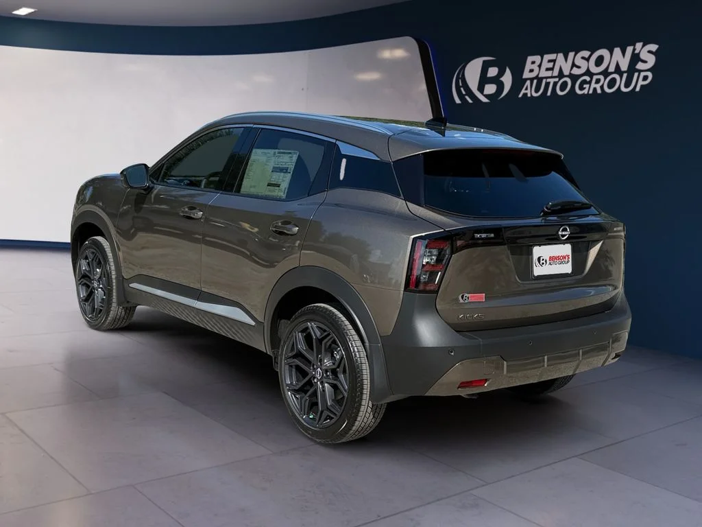 New 2027 Brown Nissan SR image 3