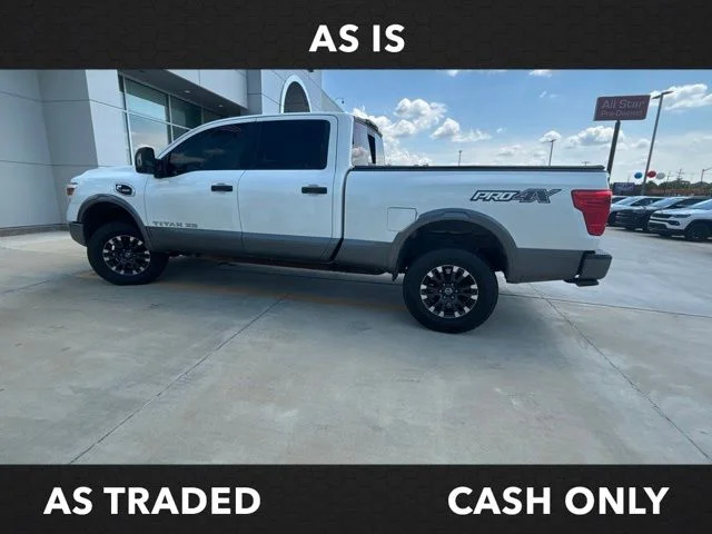 Used 2018 White Nissan PRO-4X image 4