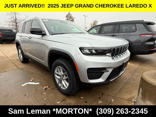 New 2025 Jeep Grand Cherokee Laredo X 4D Sport Utility in Central