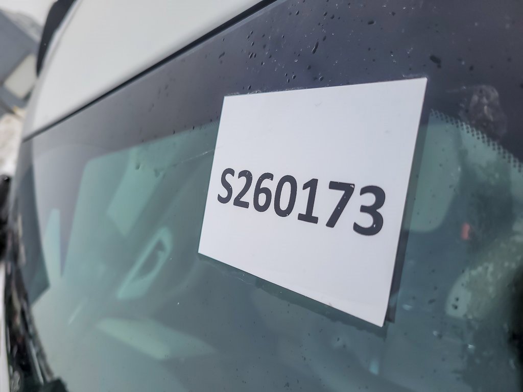 Used 2026 Crystal White Pearl Subaru Limited image 18