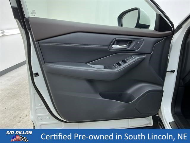 Certified Used 2023 Pearl White Tricoat Nissan SL image 16
