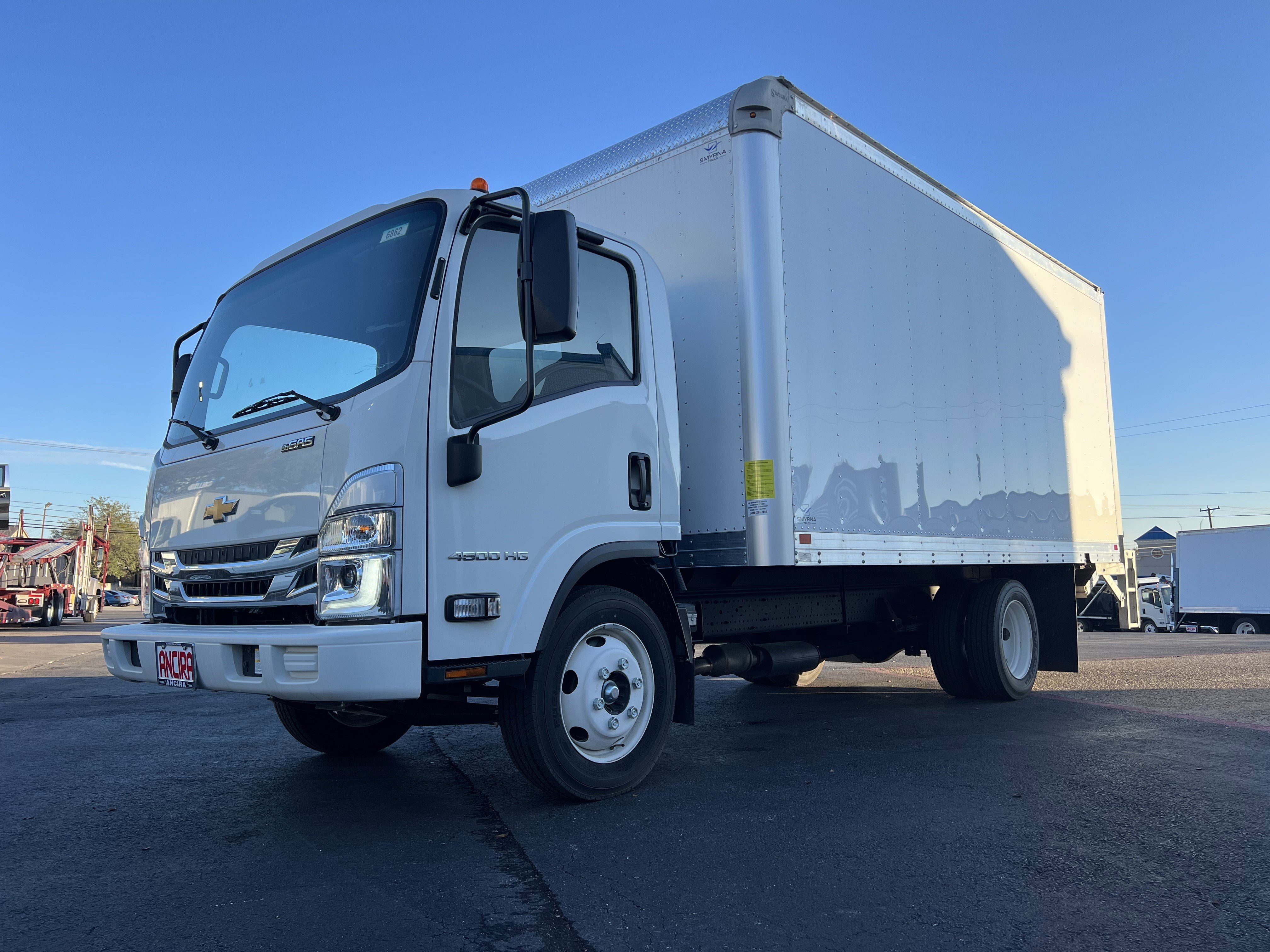 2025 Chevrolet Low Cab Forward 4500 Gas 176" WB Regular Cab's photo
