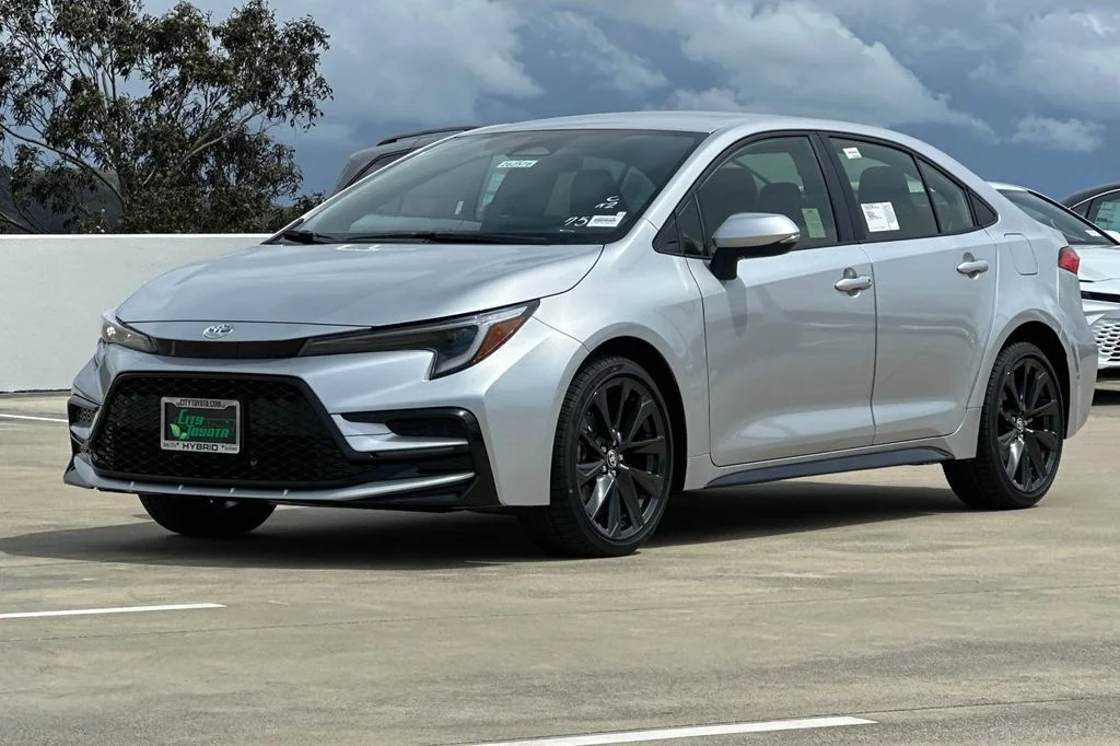 Certified Used 2026 Silver Toyota SE image 8