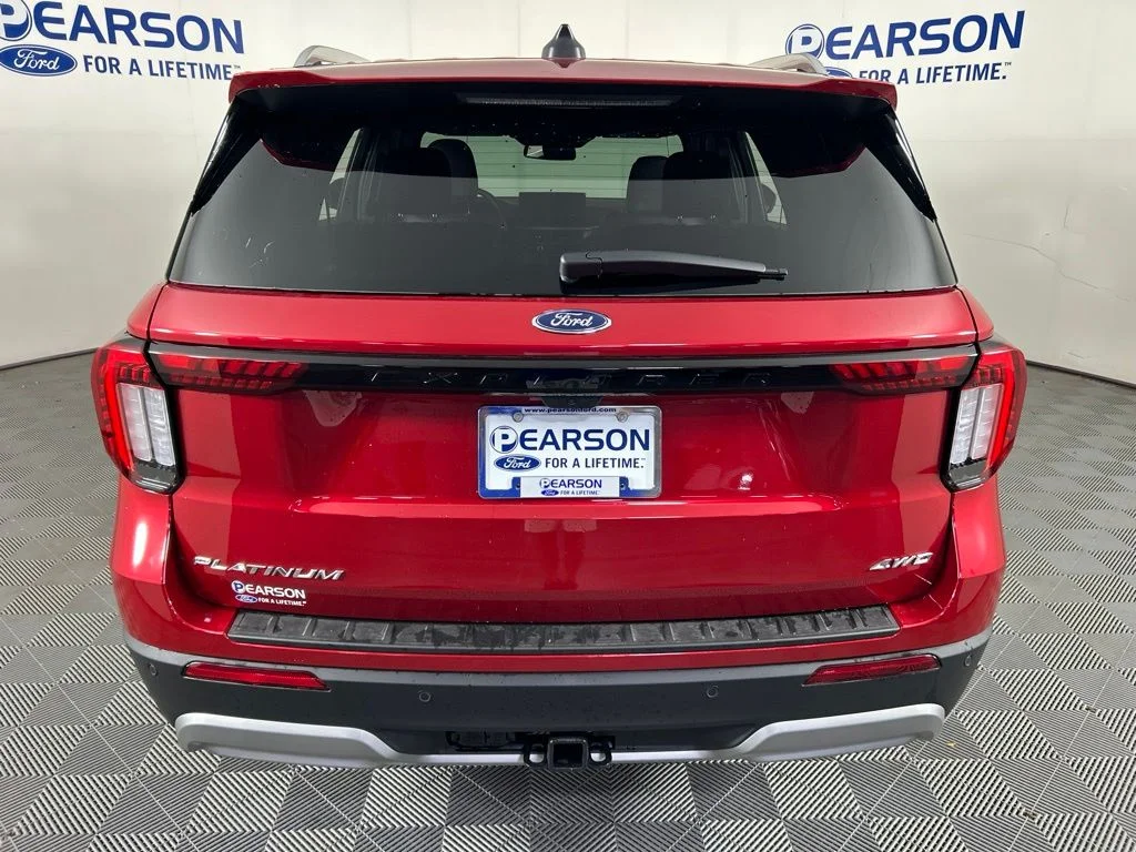 New 2026 Rapid Red Metallic Tinted Clearcoat Ford Platinum™ image 5