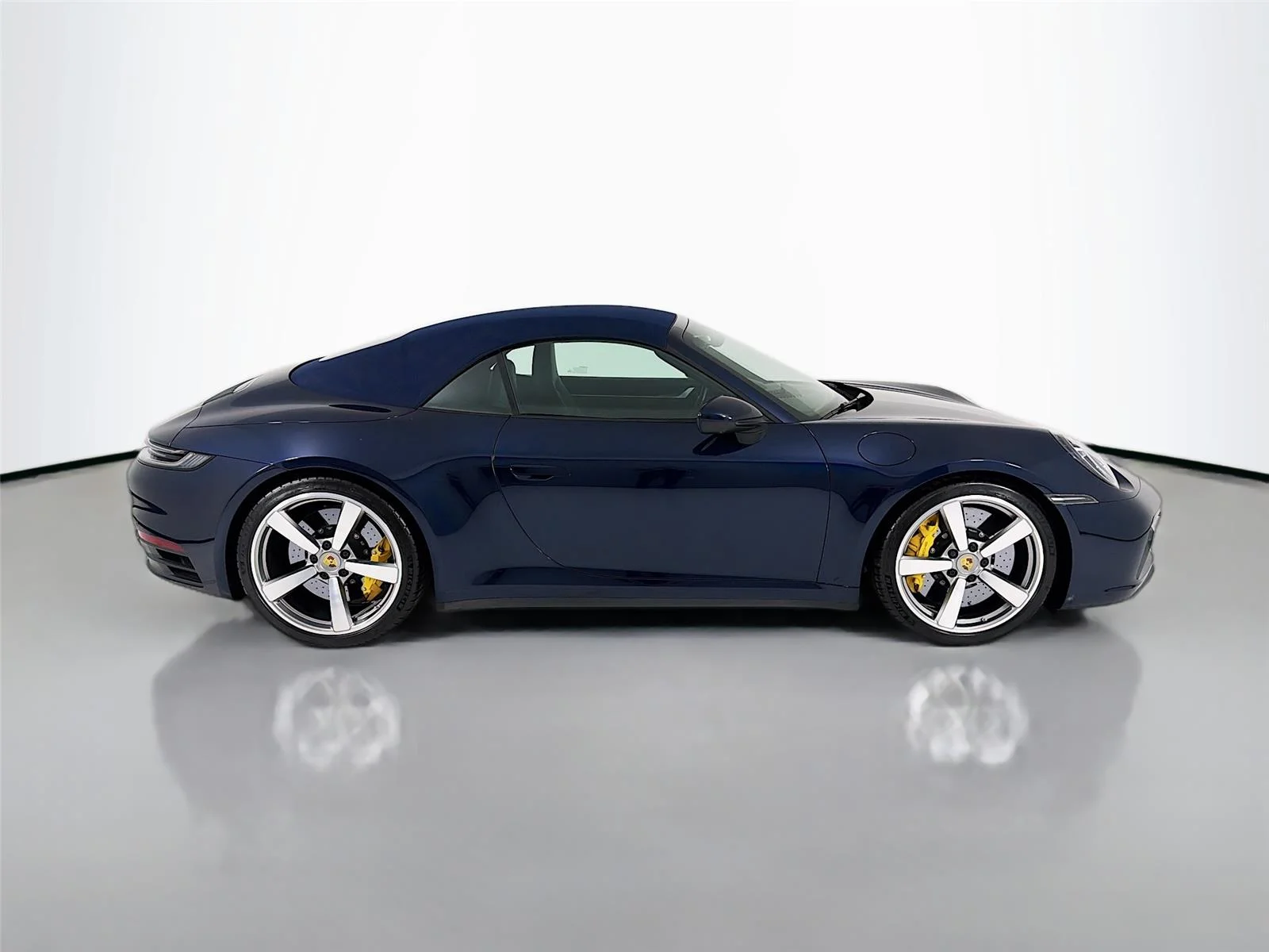 Used 2021  PORSCHE  image 27