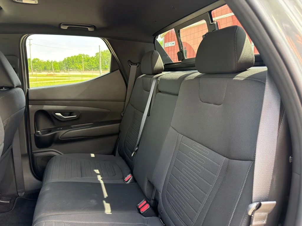 Used 2023 Gray Hyundai SEL image 25