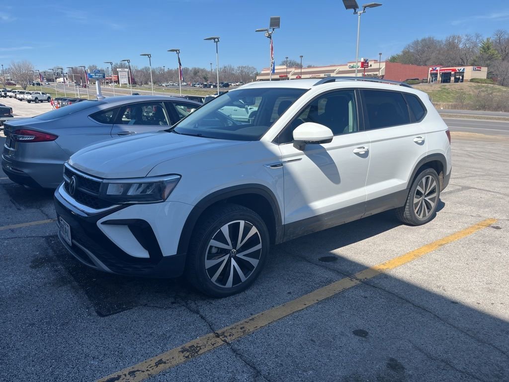 2022 Volkswagen Taos SE