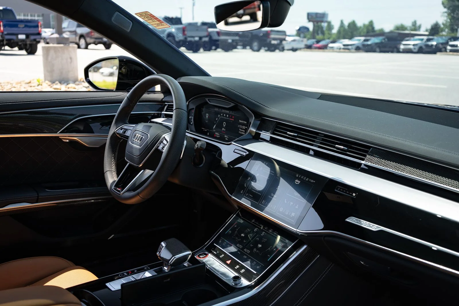 Used 2024  Audi 4.0T image 57