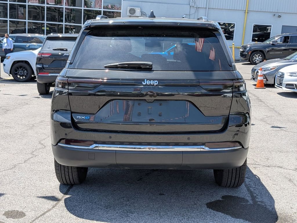 Used 2023 Brown Jeep 4xe image 7