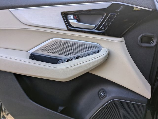 New 2026 Platinum White Pearl Acura Technology Package image 30