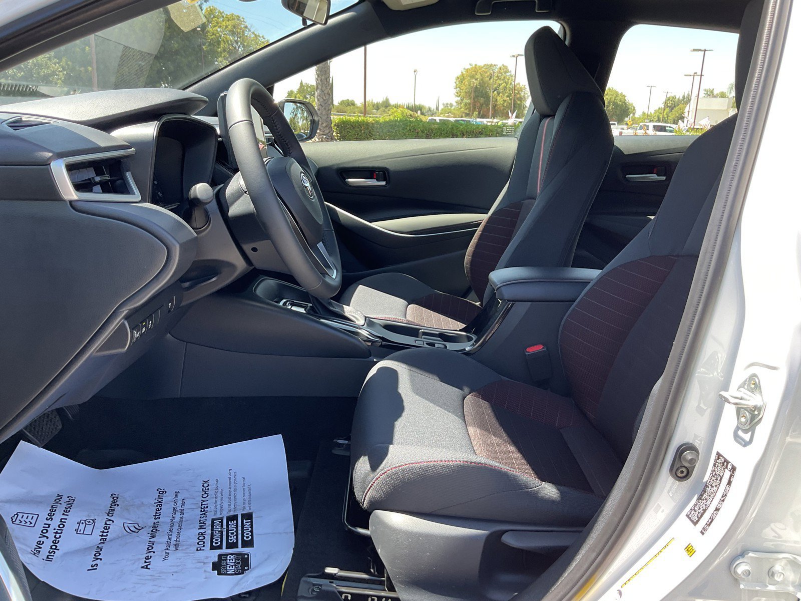 Certified Used 2025 Ice Toyota Hybrid SE image 15