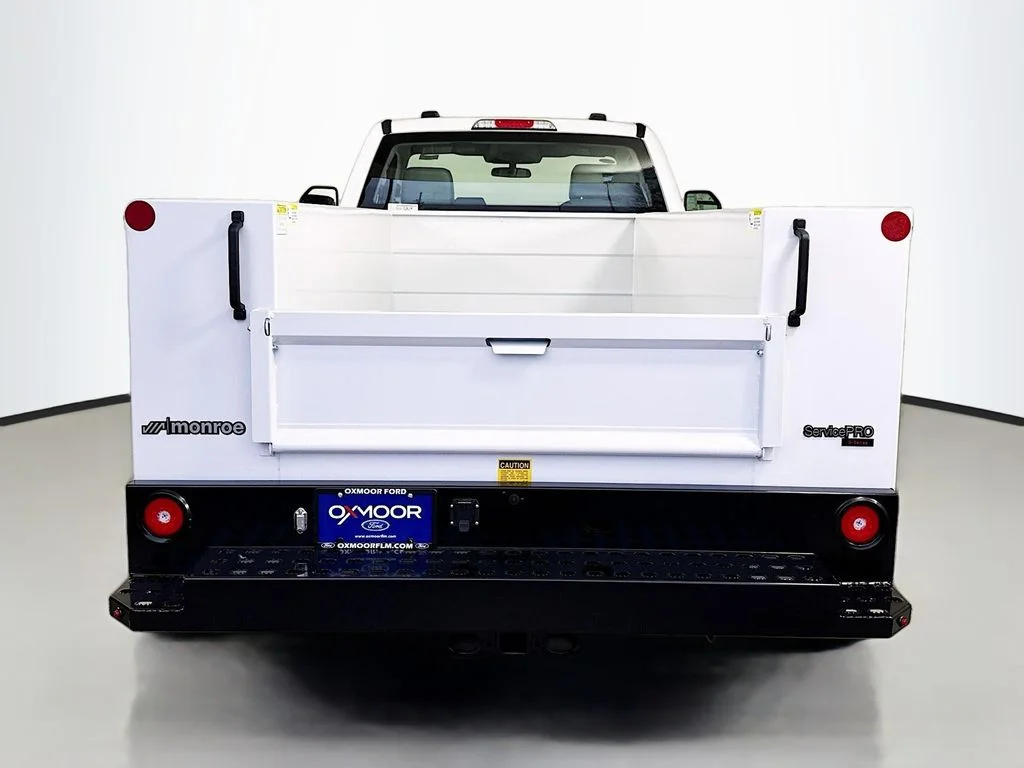 New 2026 Oxford White Ford XL image 6