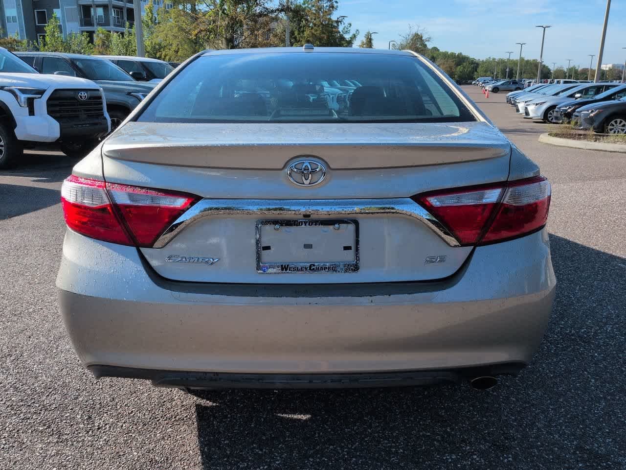 Used 2016 Creme Brulee Mica Toyota SE image 5