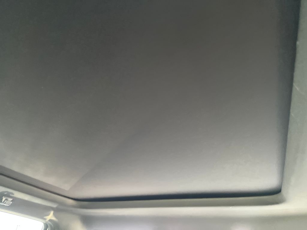 Used 2025 White Ford Lariat image 23