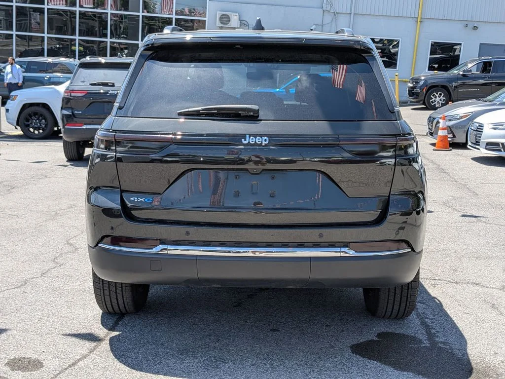Used 2023 Brown Jeep 4xe image 7