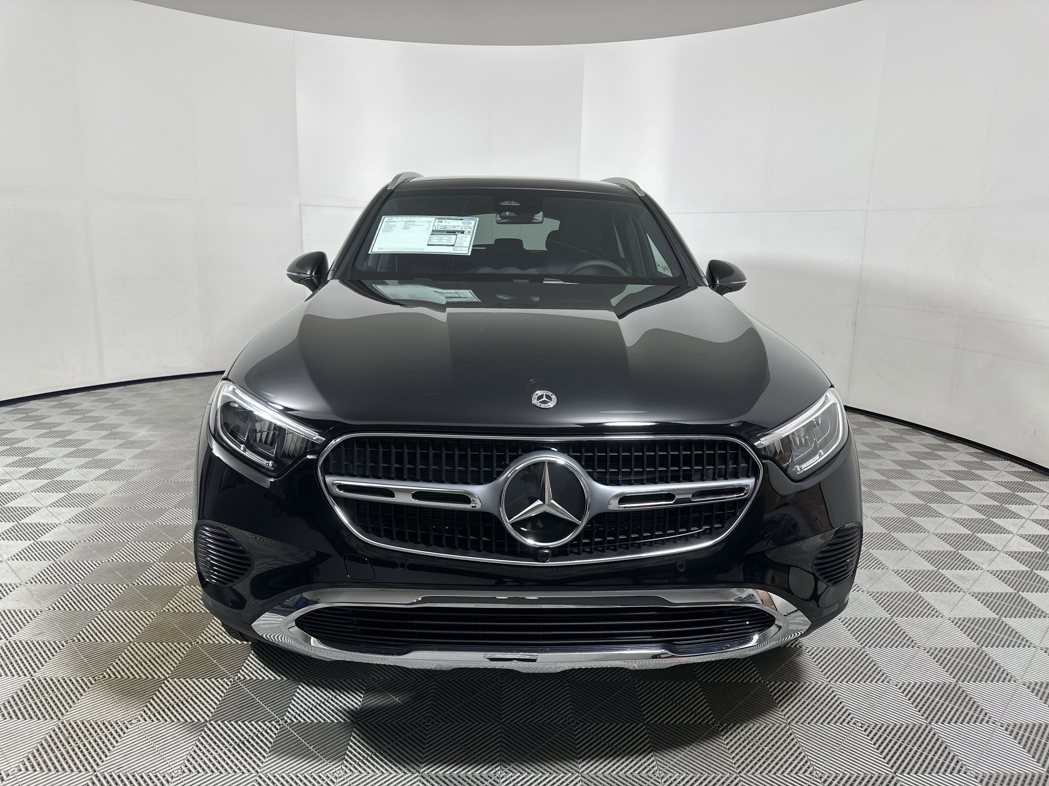 Used 2026 Black Mercedes-Benz GLC 300 image 2