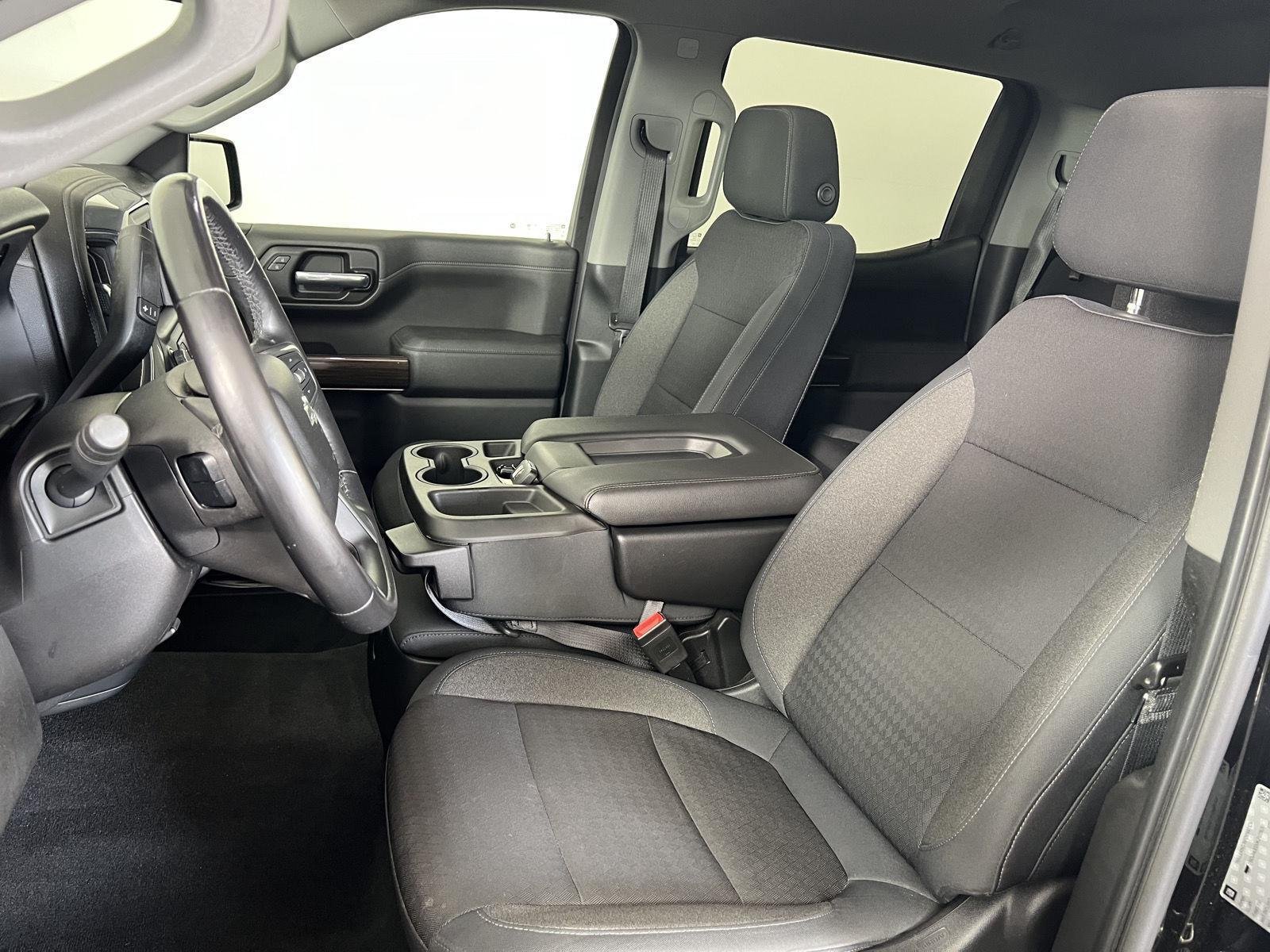 Used 2019 BLACK Chevrolet RST image 6