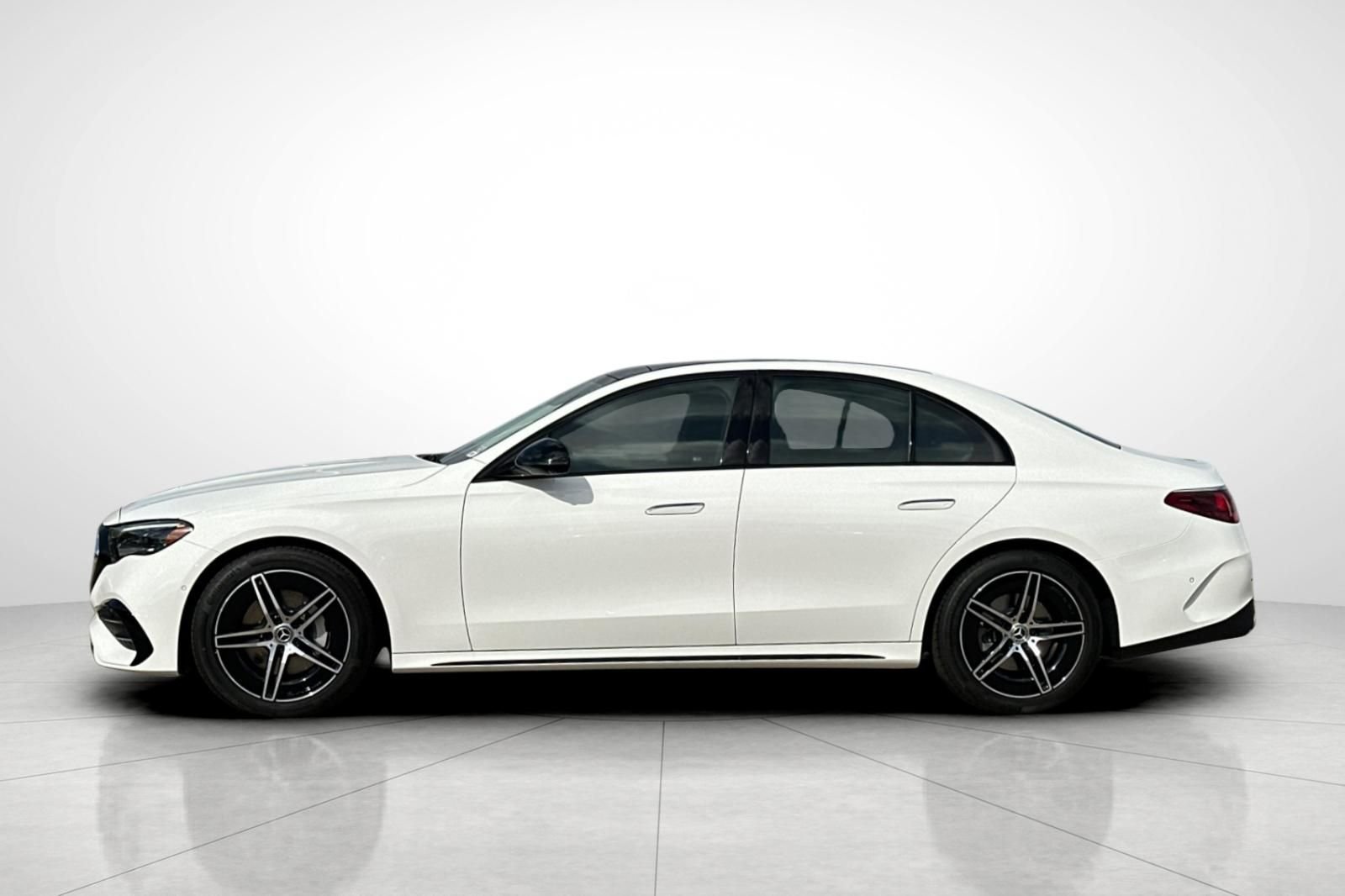 2026 Mercedes-Benz E-Class E350 - Photo 32