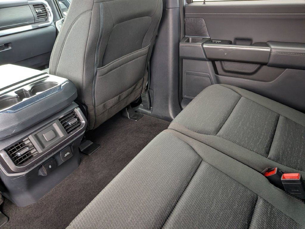 Used 2023 Silver Ford XLT image 35