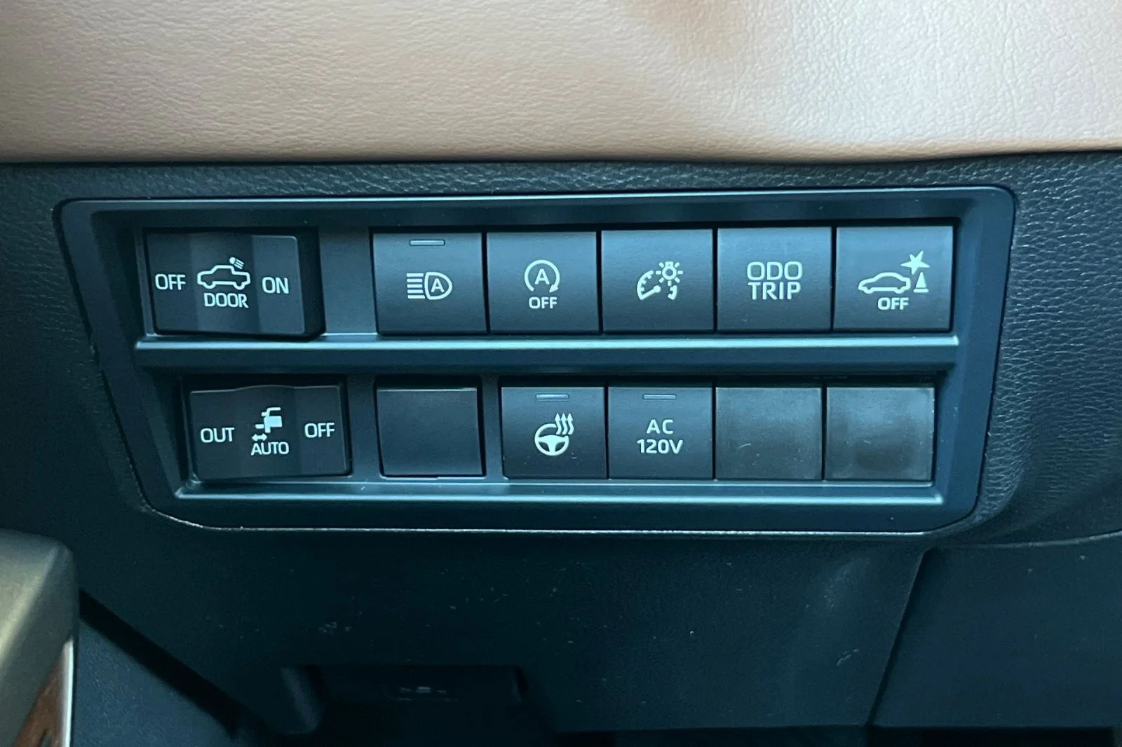 2026 Toyota Tundra 1794 Edition - Photo 24