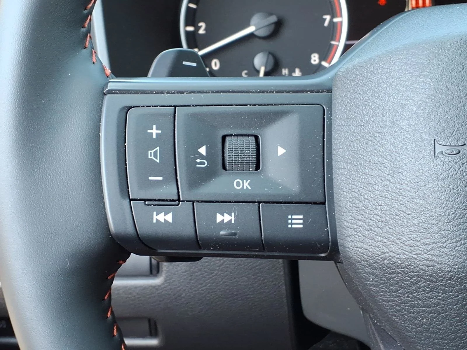 Used 2025 Baja Storm Metallic Nissan Rock Creek image 31