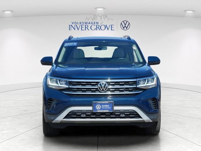 Certified 2022 Volkswagen Atlas SE w/Tech with VIN 1V2KR2CA6NC520223 for sale in Inver Grove Heights, Minnesota