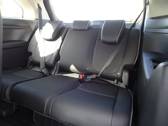 New 2027 Modern Steel Metallic Honda Touring image 9
