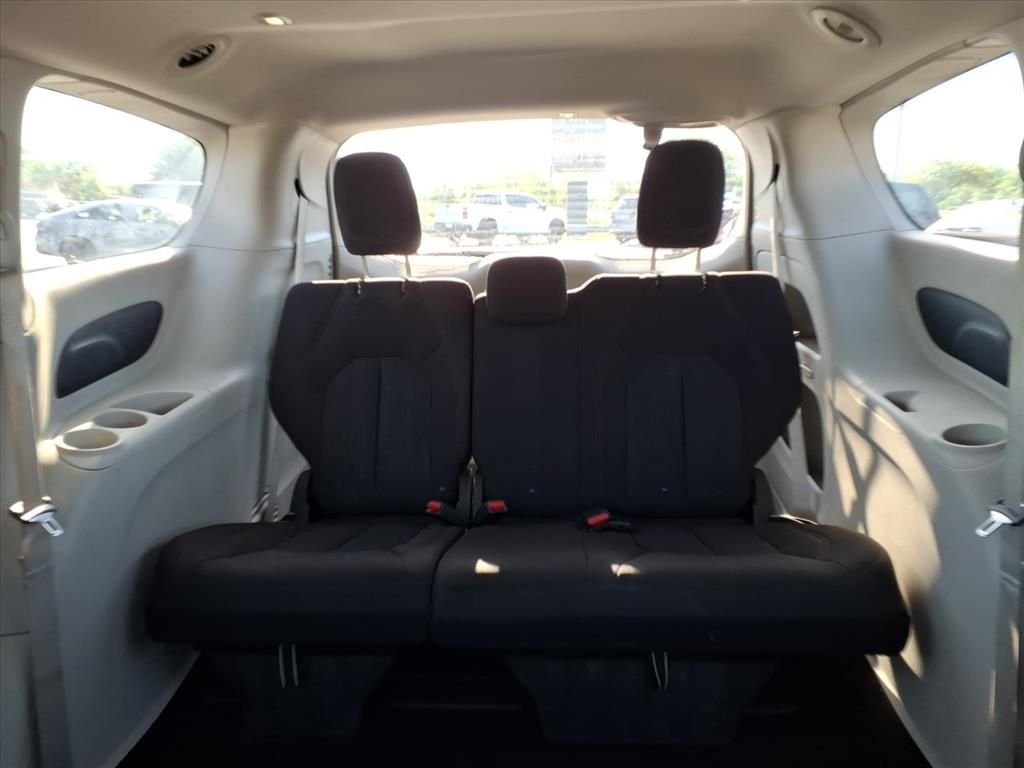 Certified Used 2019 White Chrysler Touring Plus image 12