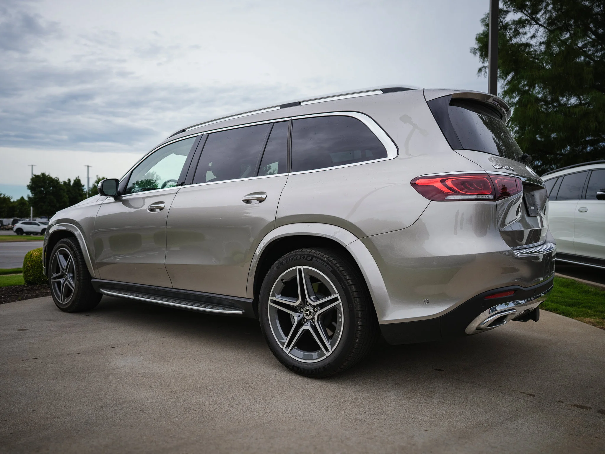 Certified Used 2023 Mojave Silver Metallic Mercedes-Benz GLS 450 image 4