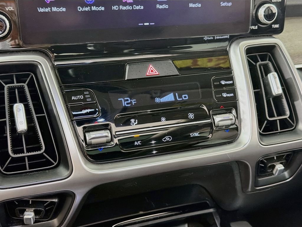 Used 2023 Aruba Green Kia X-Line EX image 16
