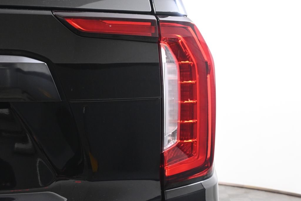 2024 GMC Yukon Denali Ultimate - Photo 13