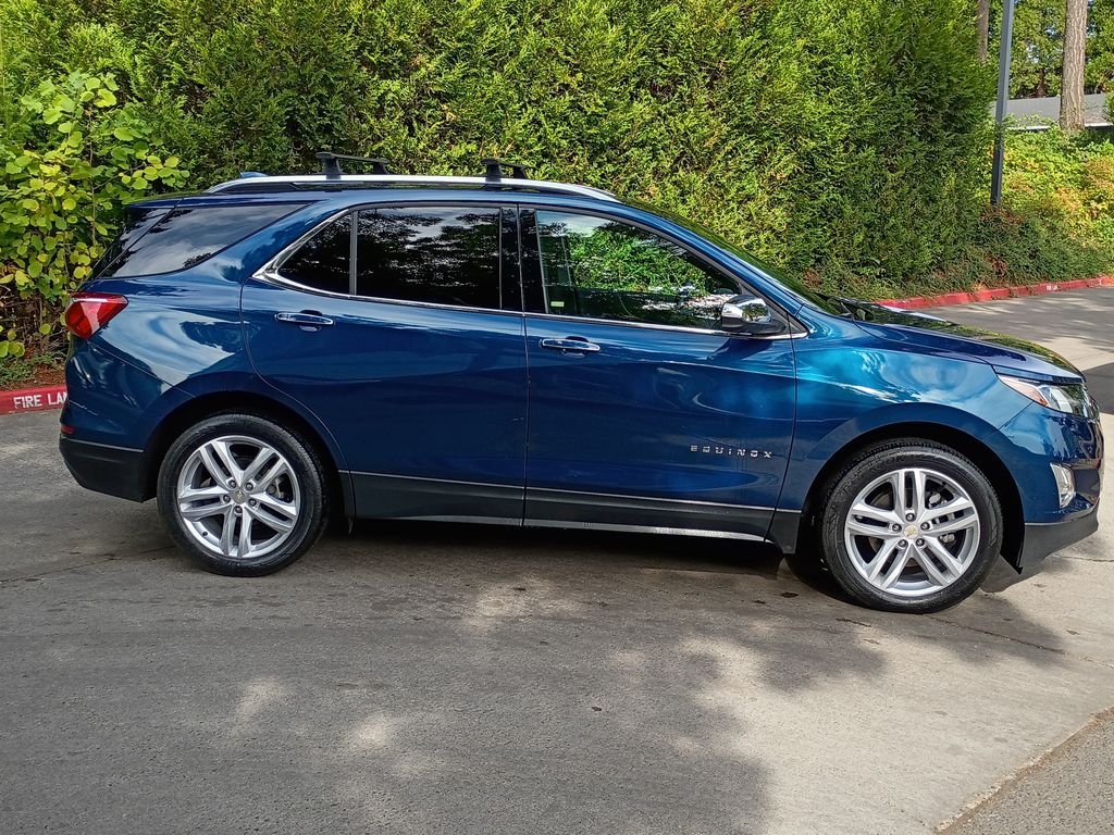Used 2020 Pacific Blue Metallic Chevrolet Premier image 3