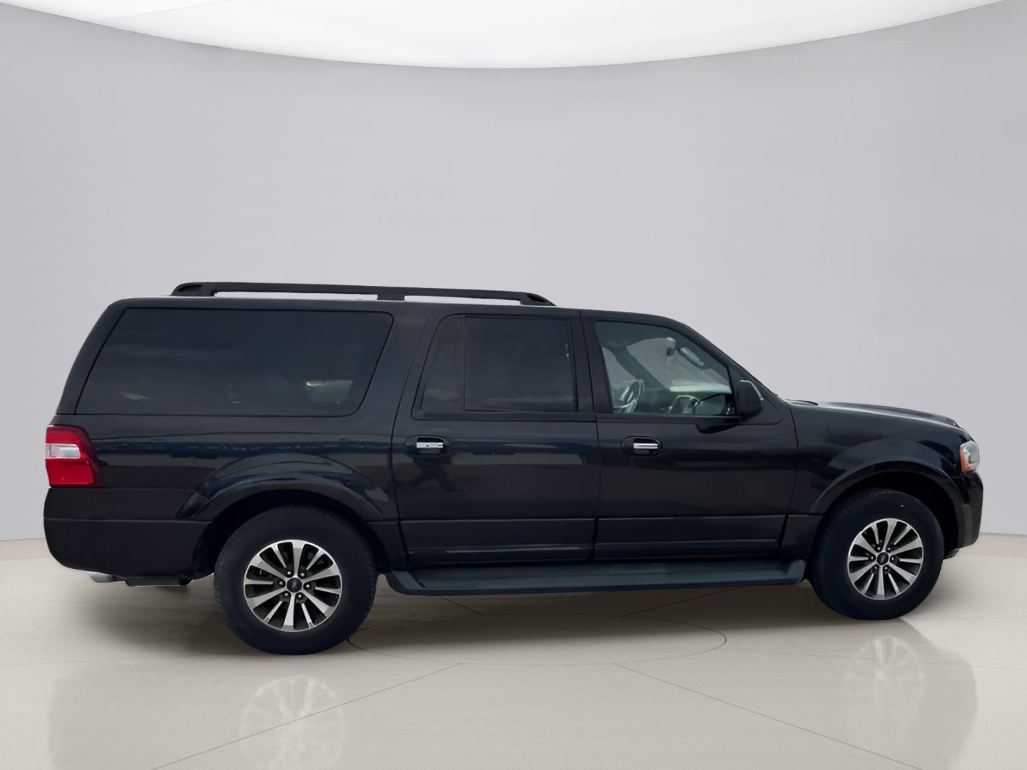 2015 Ford Expedition XLT - Photo 6