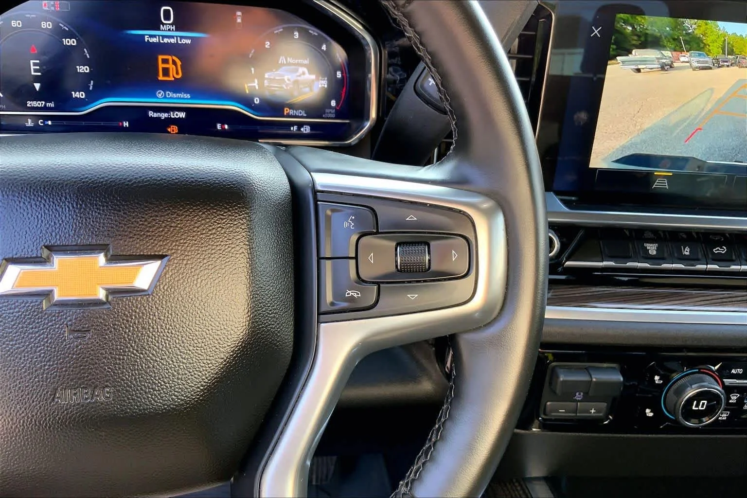 Used 2025 Sterling Gray Metallic Chevrolet LT image 24