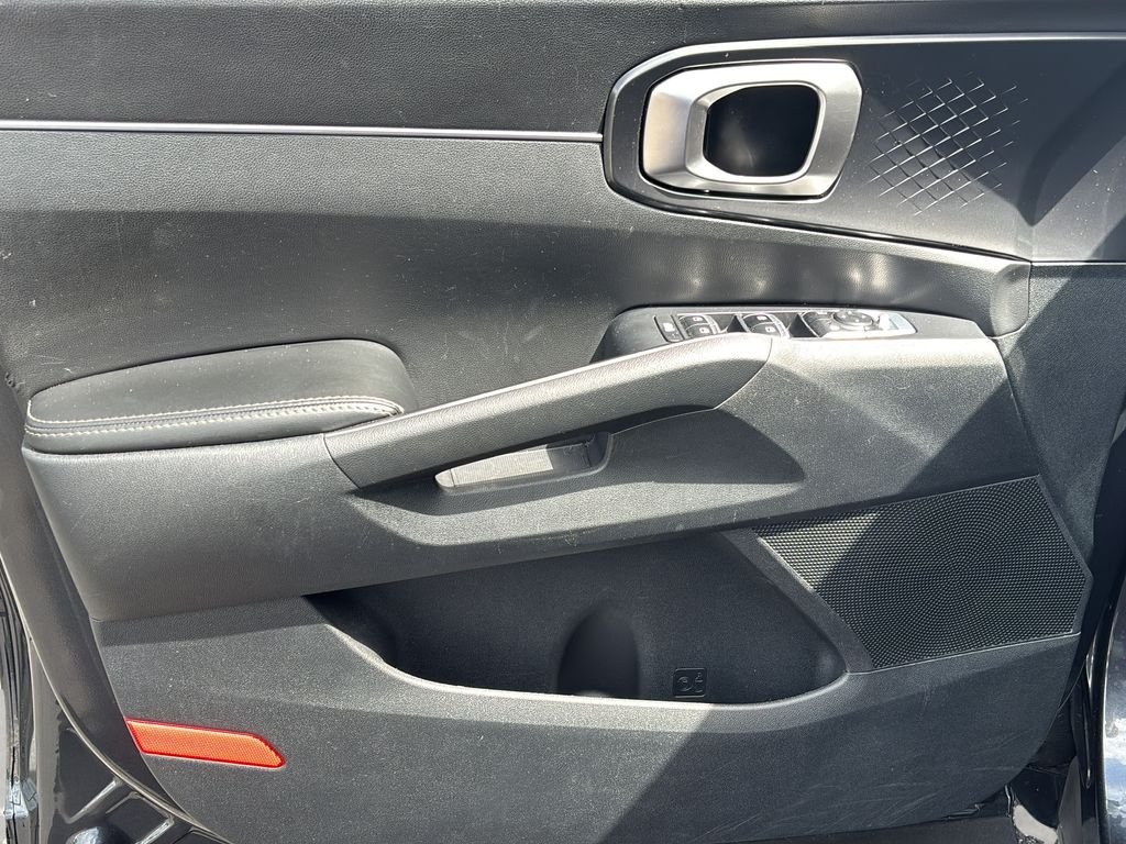 2023 Kia Sorento S - Photo 37