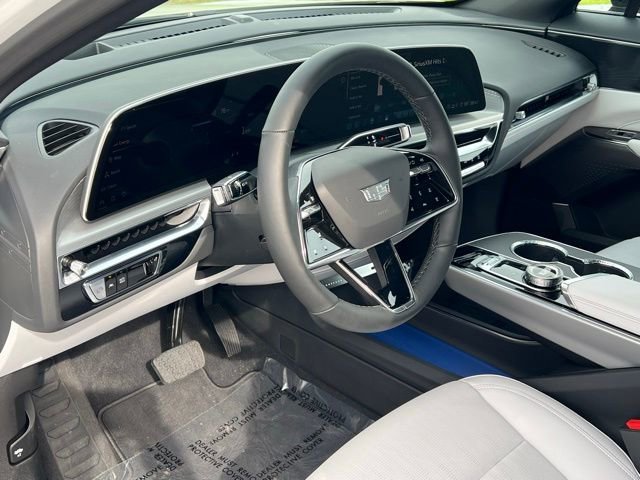 2025 Cadillac LYRIQ Luxury 1 - Photo 10