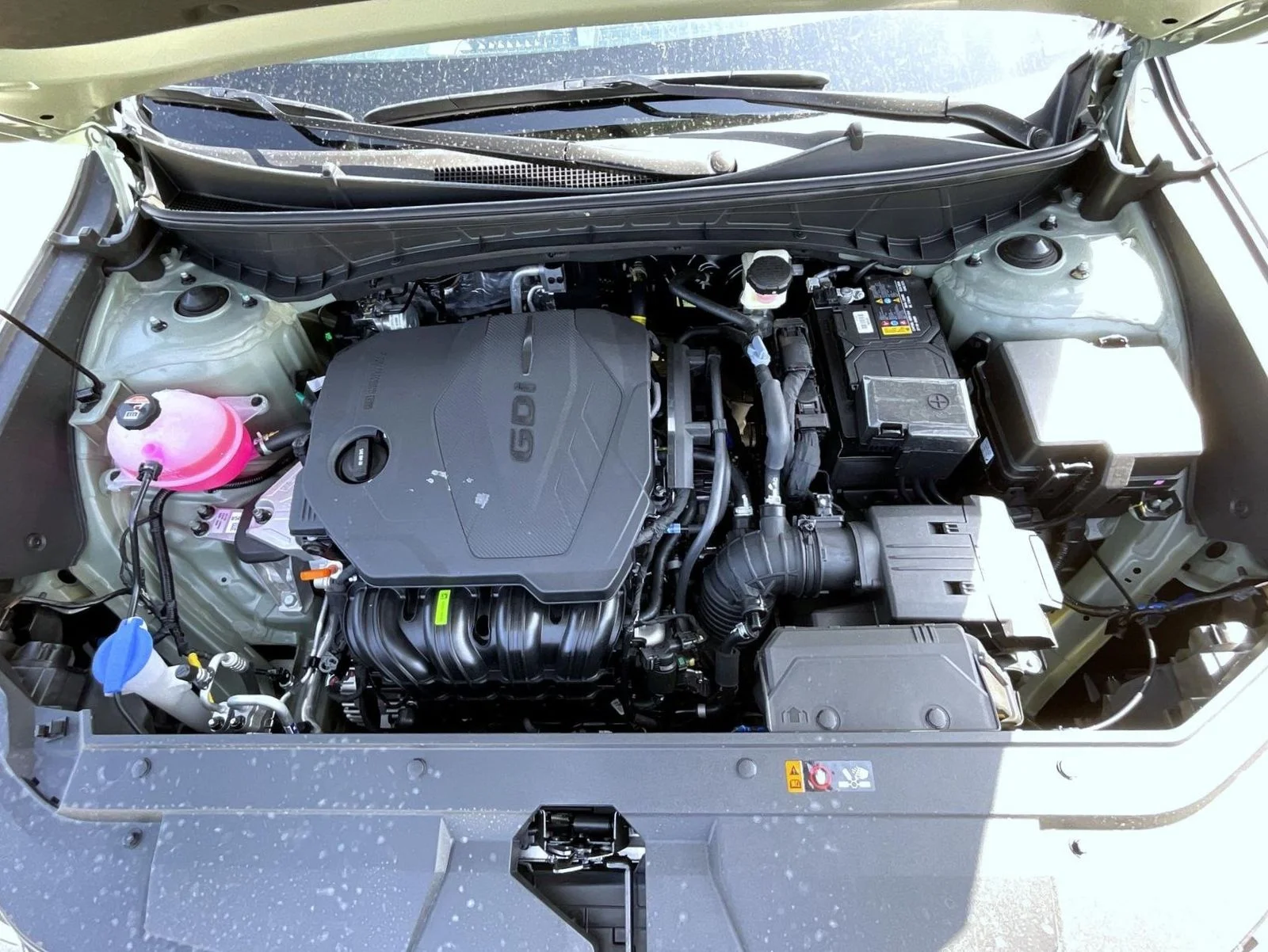New 2027 Green Hyundai SE image 25