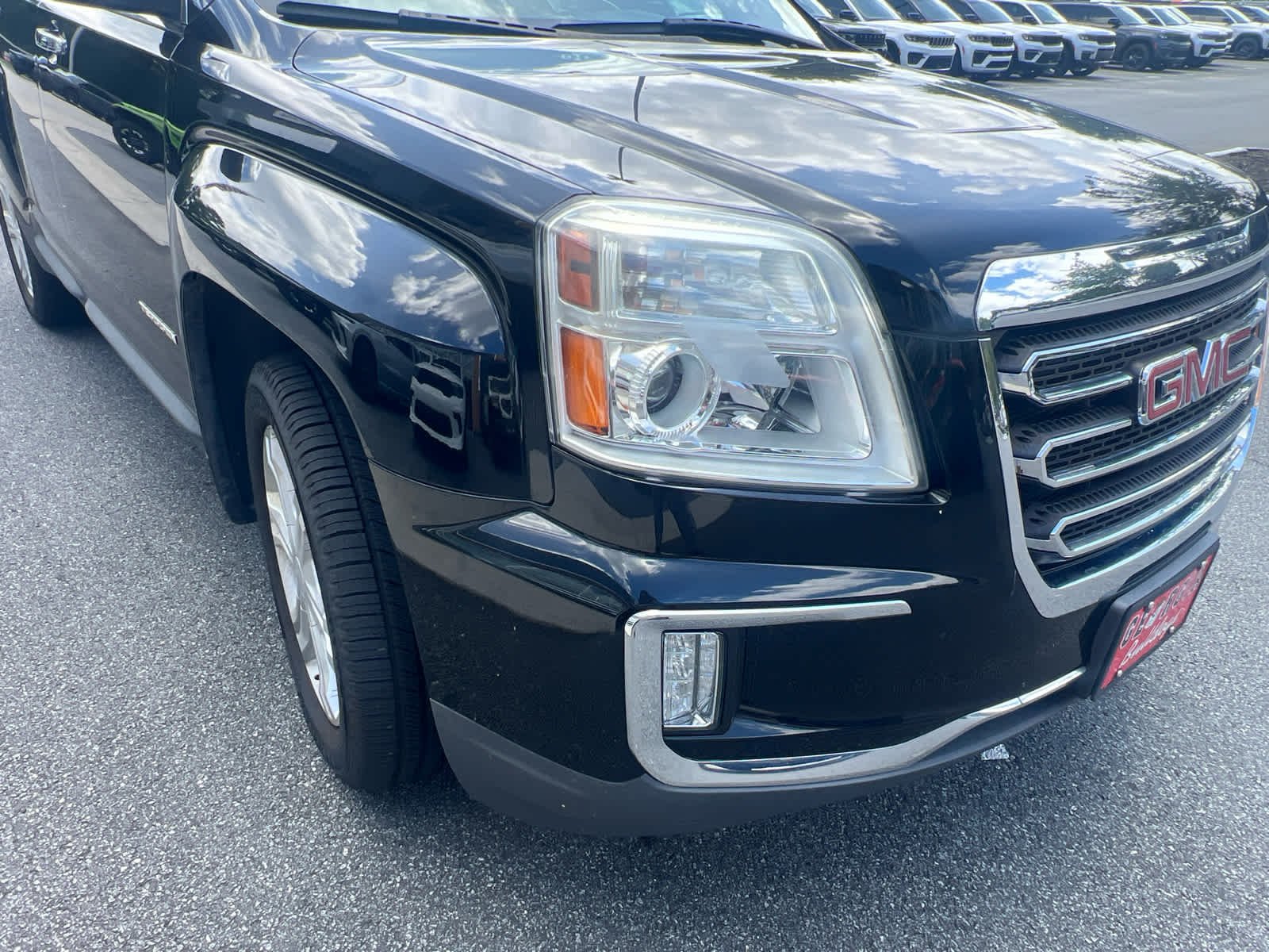 Used 2017 Ebony Twilight Metallic GMC SLT image 9